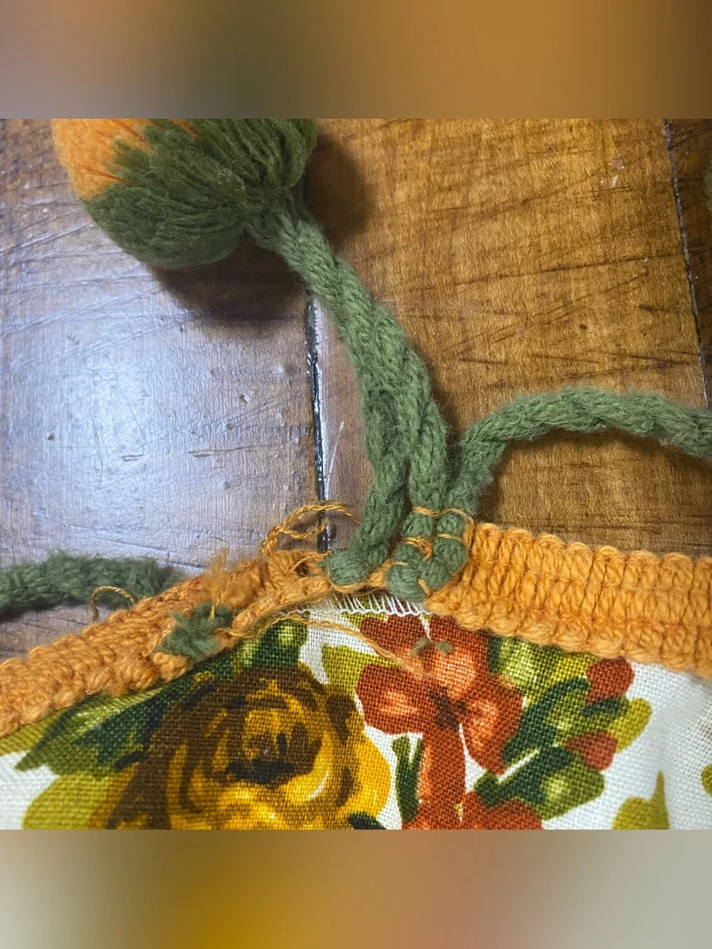 Handmade vtg round